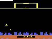 une photo d'Ã©cran de Defender sur Atari 2600